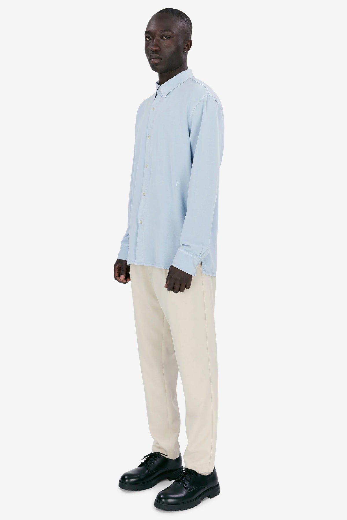 149 LIGHT BLUE