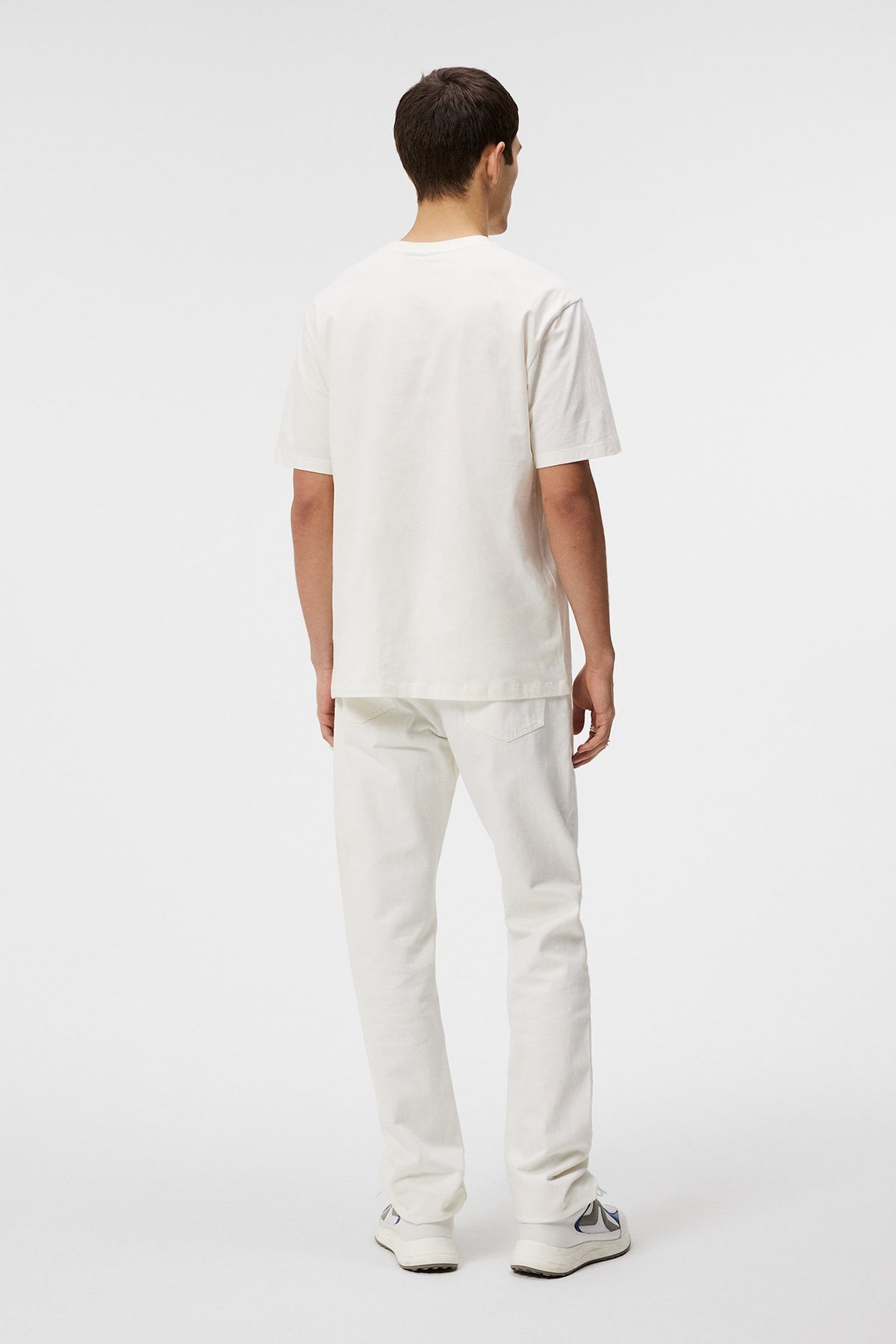 A003 CLOUD WHITE
