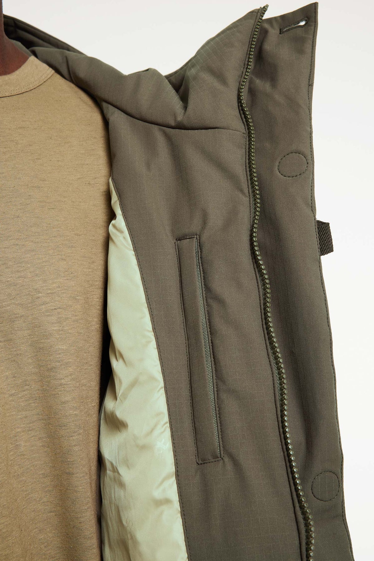 086 CASTOR GREEN