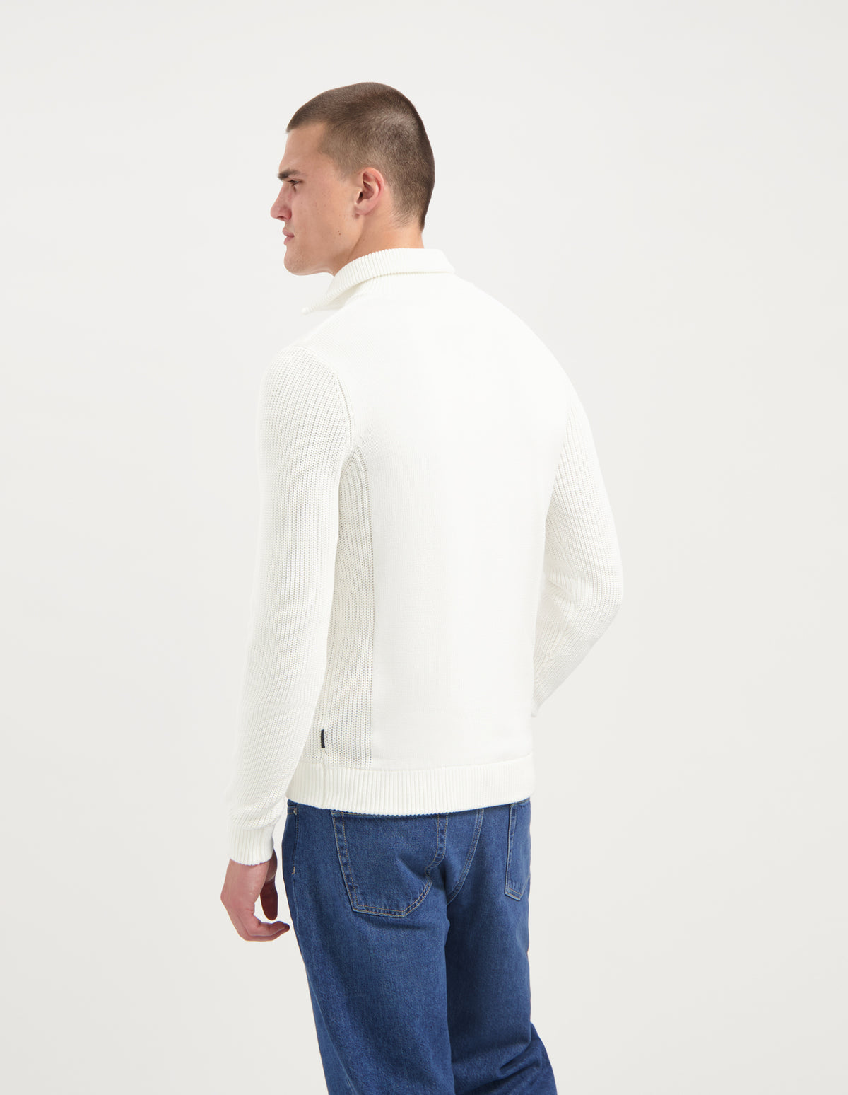 10000 WHITE