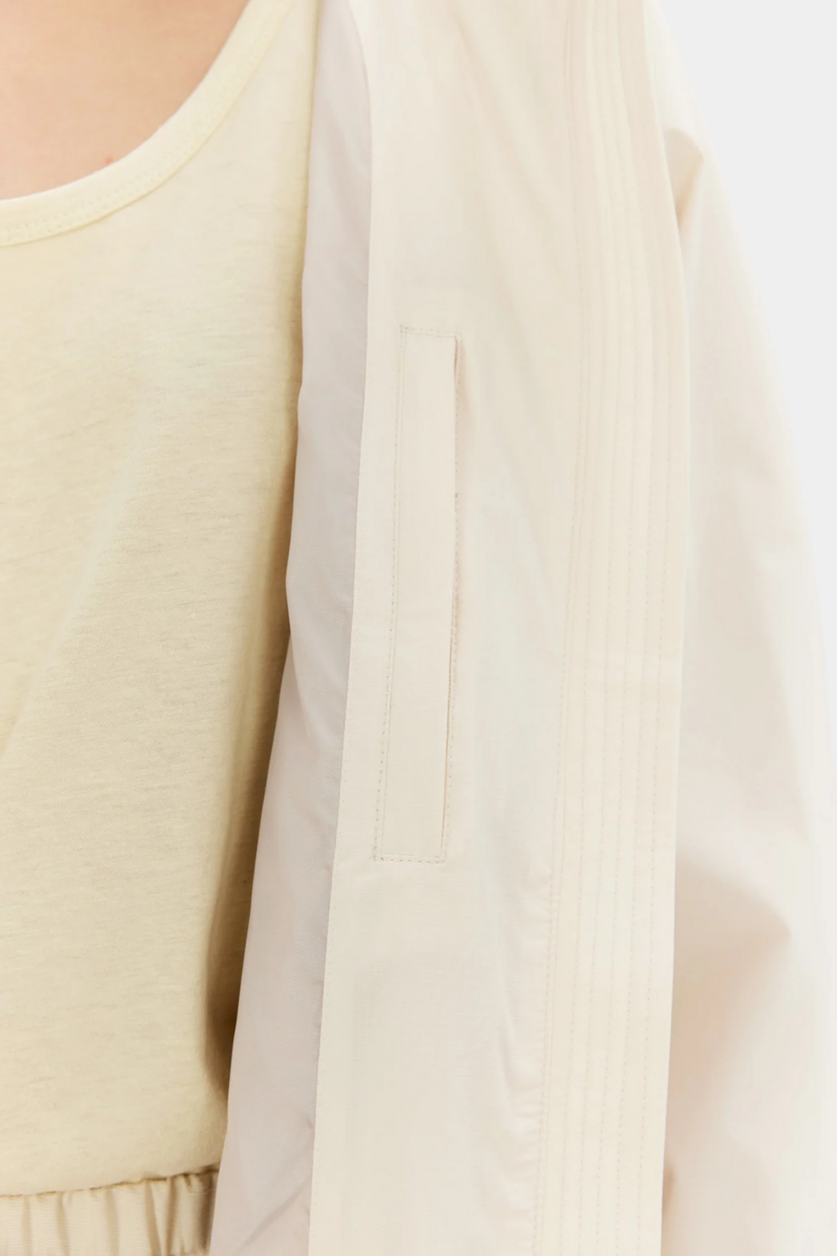 178 SOFT WHITE