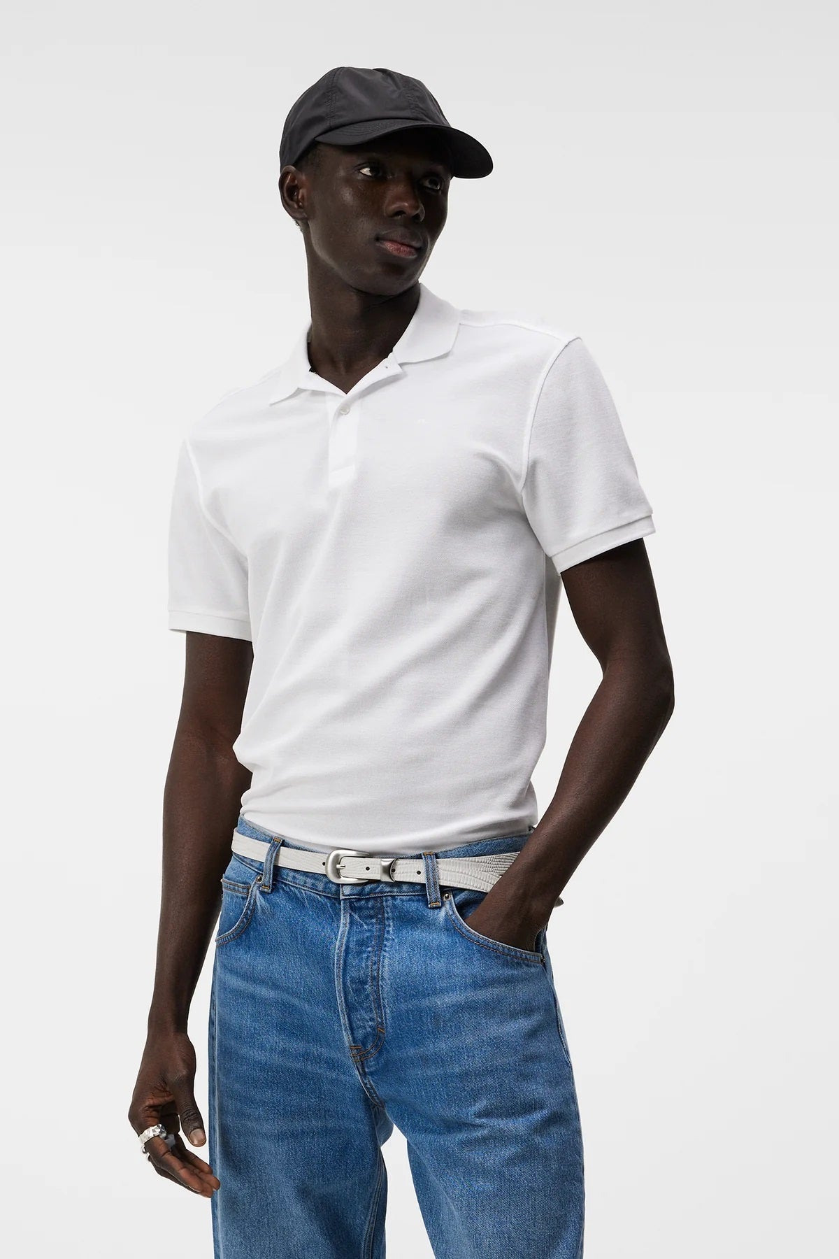 0000 WHITE
