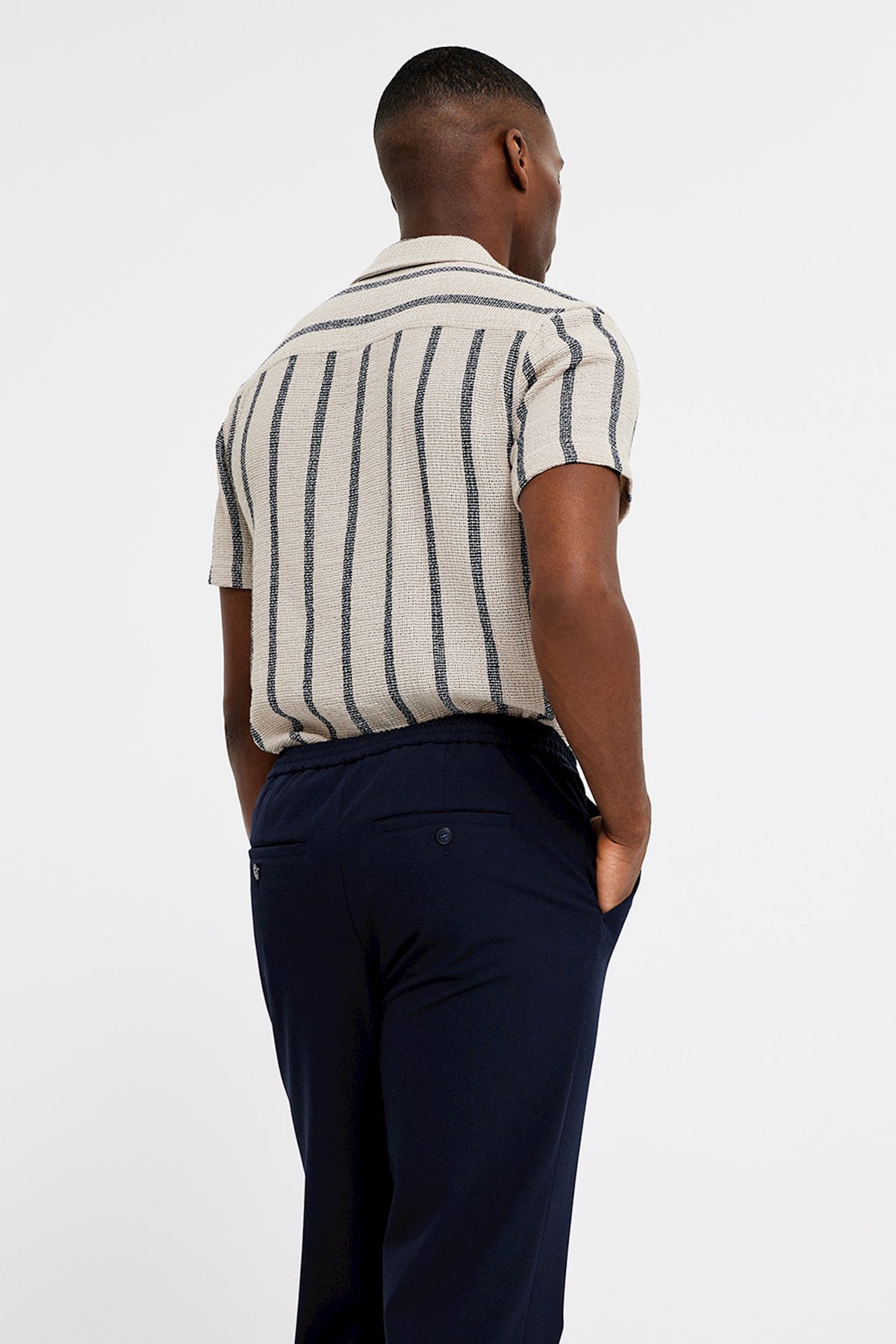 00003 NAVY 34''