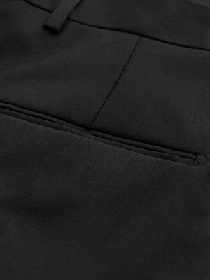 050 BLACK REGULAR