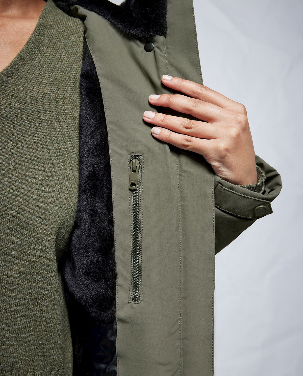 086 CASTOR GREEN